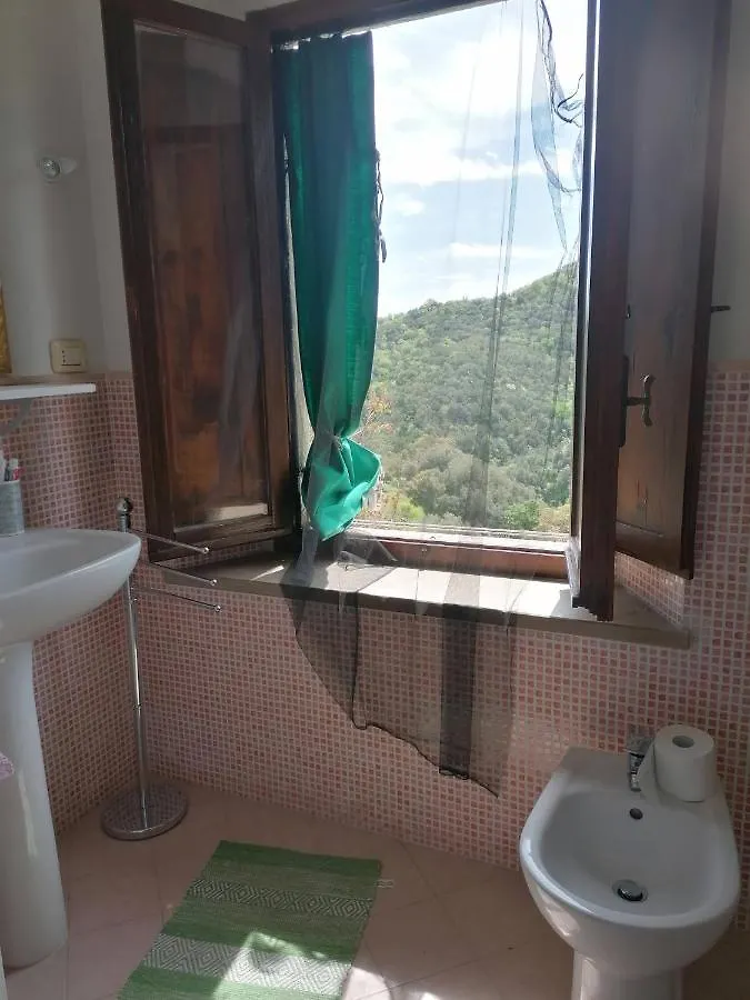 Appartamento Beahouse: casa con vista a Sassetta 0*,  Italia